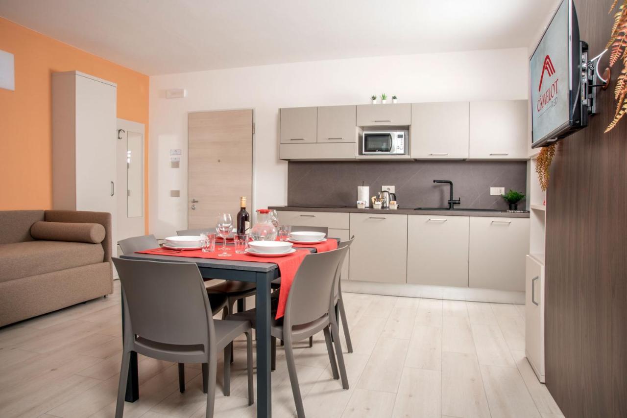 Camelot Red - Appartamenti Verona Exterior foto